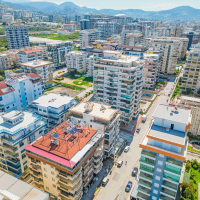 Spacious 1+1 Apartment in Mahmutlar — 500 m to the Sea, Good Renovation and Low Maintenance Fee