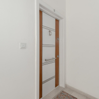 Spacious 1+1 Apartment in Mahmutlar — 500 m to the Sea, Good Renovation and Low Maintenance Fee