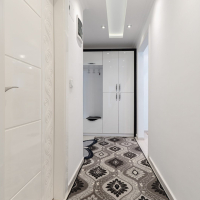 Spacious 1+1 Apartment in Mahmutlar — 500 m to the Sea, Good Renovation and Low Maintenance Fee