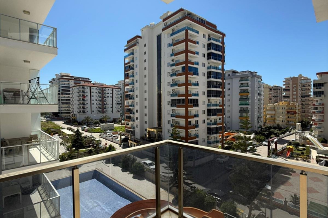 1+1 Apartment in Mahmutlar — New 2024 Residence, Furnished, Pools and 500 m to the Sea