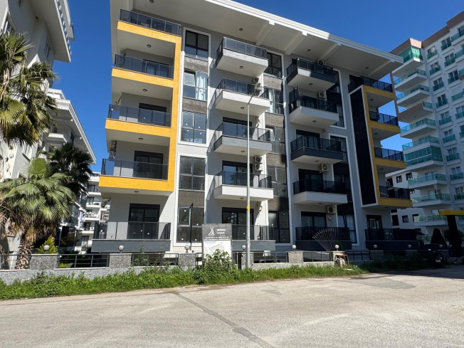 Modern 1+1 Apartment Near the Beach in Mahmutlar