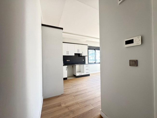 Modern 1+1 Apartment Near the Beach in Mahmutlar