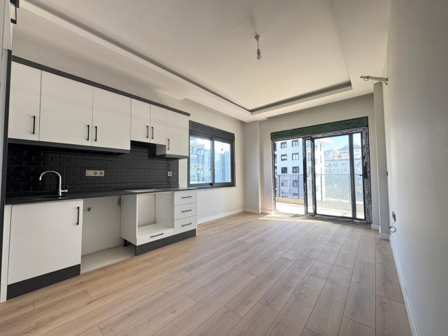 Modern 1+1 Apartment Near the Beach in Mahmutlar