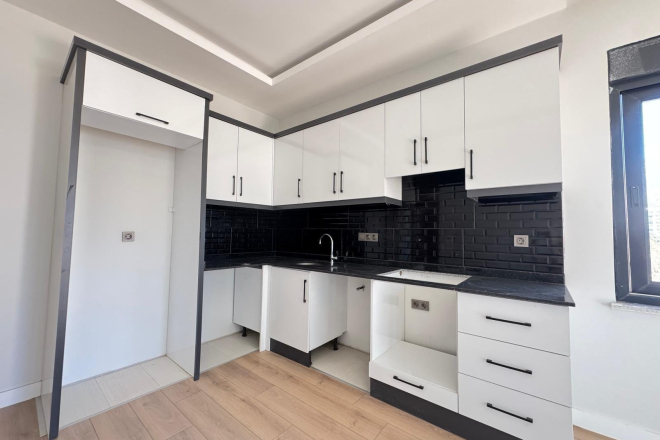 Modern 1+1 Apartment Near the Beach in Mahmutlar