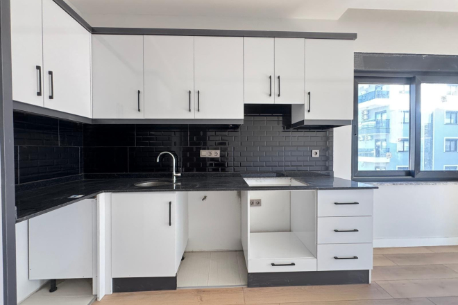 Modern 1+1 Apartment Near the Beach in Mahmutlar