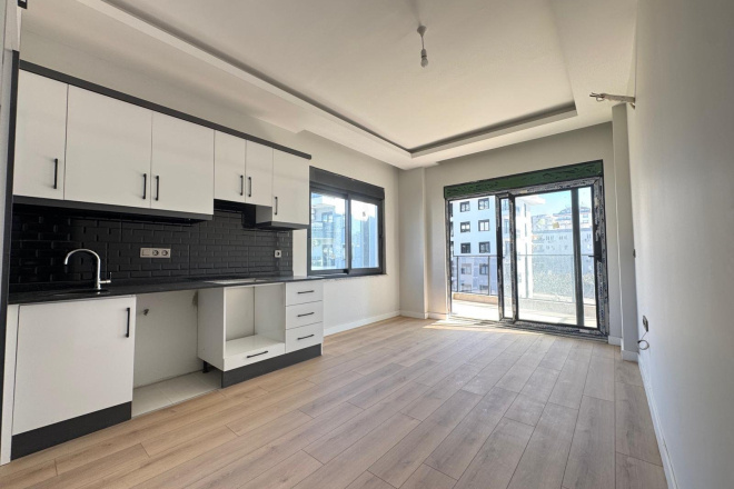 Modern 1+1 Apartment Near the Beach in Mahmutlar