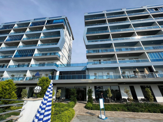 Buy a 1+1 Apartment in Mahmutlar, Alanya — Furnished Apartment with Open Mountain Views for €66,000