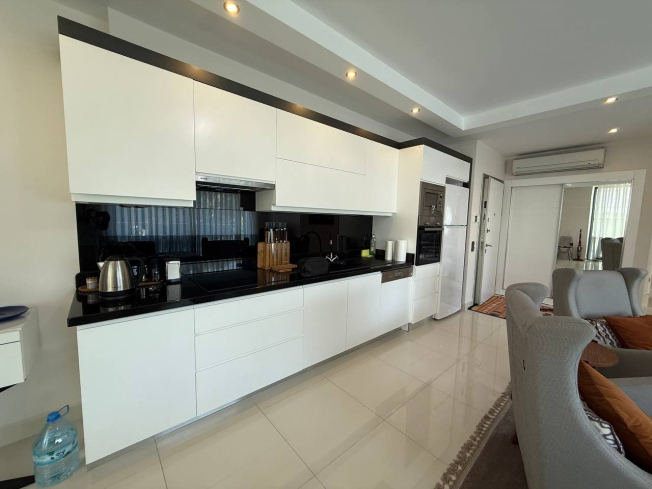 Buy a 2+1 Apartment in Kargicak, Alanya — Furnished Sea-View Apartment 100 m from the Beach for €265,000