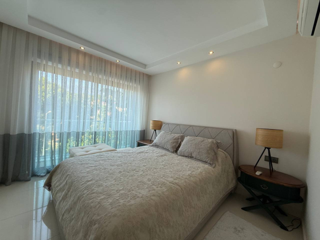 Buy a 2+1 Apartment in Kargicak, Alanya — Furnished Sea-View Apartment 100 m from the Beach for €265,000