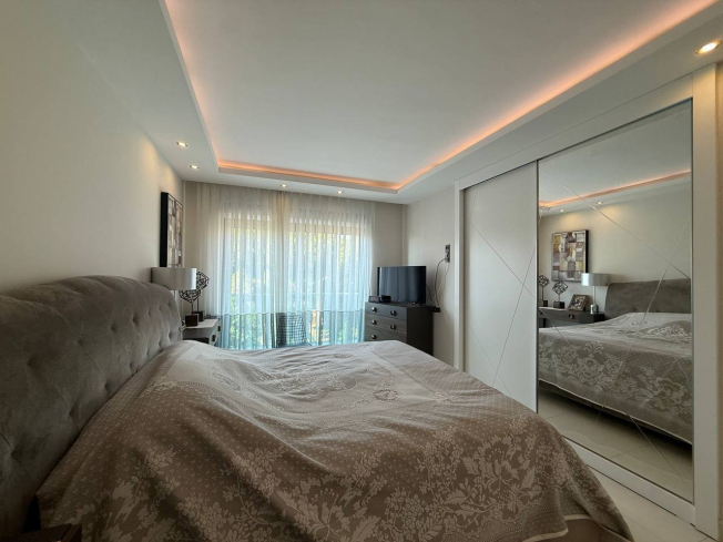 Buy a 2+1 Apartment in Kargicak, Alanya — Furnished Sea-View Apartment 100 m from the Beach for €265,000