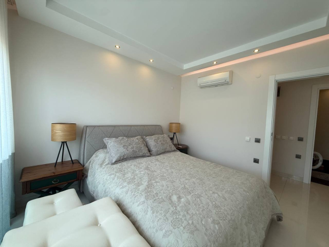 Buy a 2+1 Apartment in Kargicak, Alanya — Furnished Sea-View Apartment 100 m from the Beach for €265,000