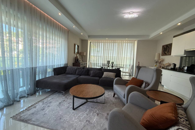 Buy a 2+1 Apartment in Kargicak, Alanya — Furnished Sea-View Apartment 100 m from the Beach for €265,000