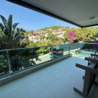 Buy a 2+1 Apartment in Kargicak, Alanya — Furnished Sea-View Apartment 100 m from the Beach for €265,000