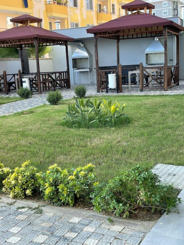 Buy a 1+1 Apartment in Mahmutlar, Alanya — Furnished 50 m² Apartment in Family Garden for €82,000