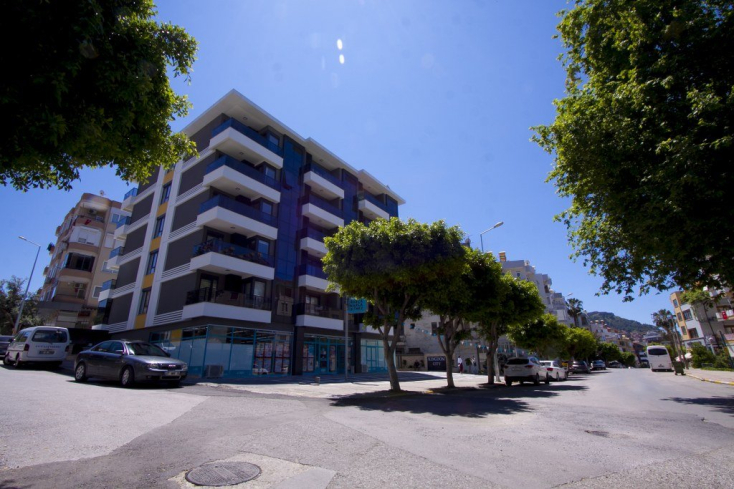 Buy a 1+1 Apartment in Central Alanya — Furnished 55 m² Apartment with Pool for €97,000