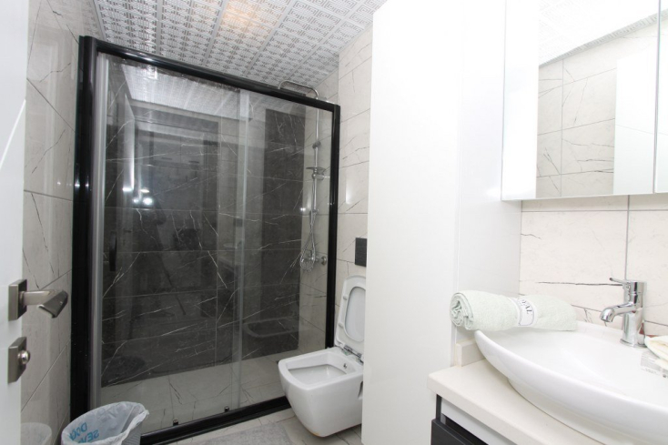 Buy a 1+1 Apartment in Central Alanya — Furnished 55 m² Apartment with Pool for €97,000