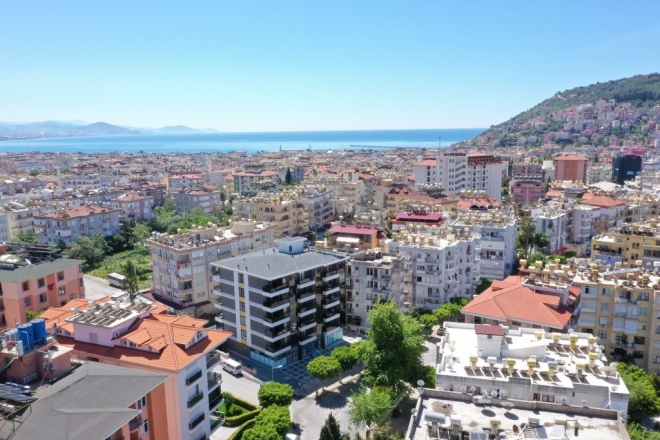 Buy a 1+1 Apartment in Central Alanya — Furnished 55 m² Apartment with Pool for €97,000