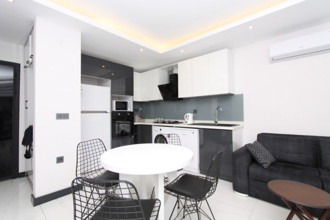 Buy a 1+1 Apartment in Central Alanya — Furnished 55 m² Apartment with Pool for €97,000