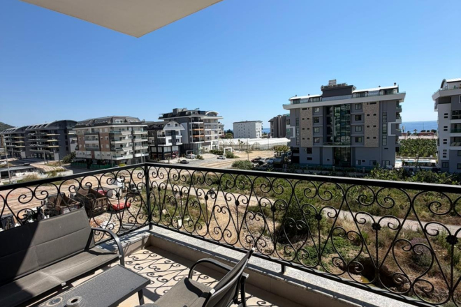 Buy a 1+1 Apartment in Kargicak, Alanya — Furnished 60 m² Sea-View Apartment 200 m from the Beach for €80,000
