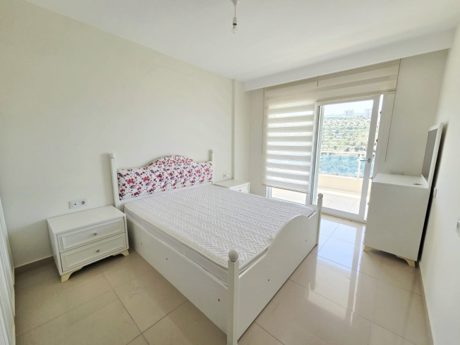 Buy a 2+1 Apartment in Kargicak, Alanya — Furnished 100 m² Apartment with Sea View, Pools and Beach Shuttle for €127,000