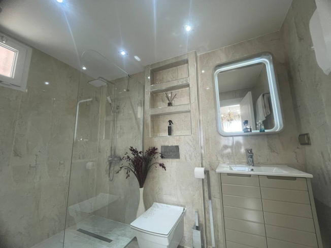 Buy a 2+1 Apartment in Mahmutlar, Alanya — Furnished 120 m² Sea-View Apartment 300 m from the Beach for €182,000