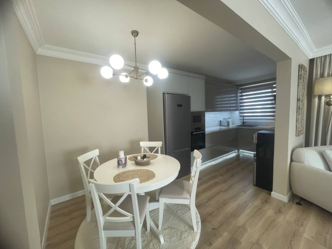 Buy a 2+1 Apartment in Mahmutlar, Alanya — Furnished 120 m² Sea-View Apartment 300 m from the Beach for €182,000
