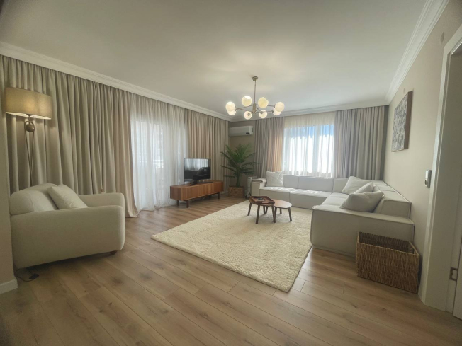 Buy a 2+1 Apartment in Mahmutlar, Alanya — Furnished 120 m² Sea-View Apartment 300 m from the Beach for €182,000