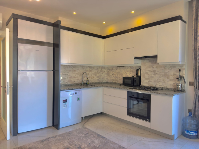 Apartment 2 bedrooms for sale in Alanya center — 105 m², furnished