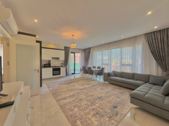 Apartment 2 bedrooms for sale in Alanya center — 105 m², furnished