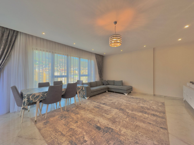 Apartment 2 bedrooms for sale in Alanya center — 105 m², furnished