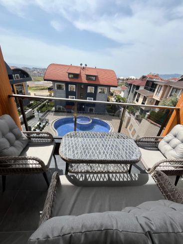Penthouse — Oba · R6-5593 — photo 8