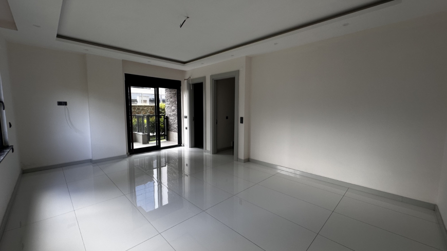 Penthouse — Oba · R6-5594 — photo 10