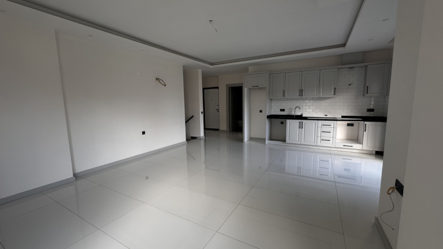 Penthouse — Oba · R6-5594 — photo 34