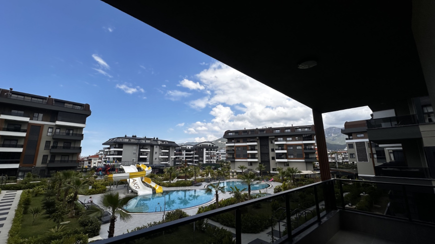 Penthouse — Oba · R6-5594 — photo 1