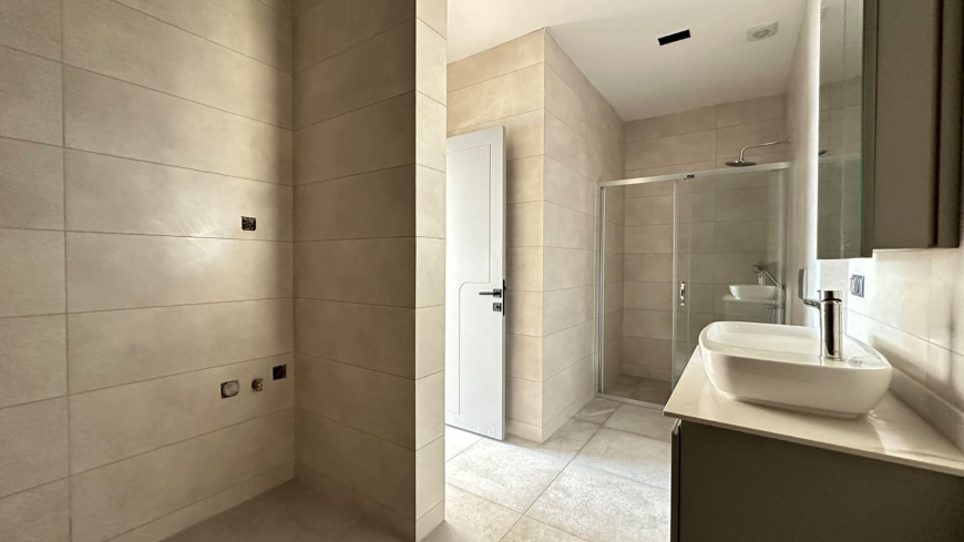 Penthouse — Kestel · R28-5614 — photo 3