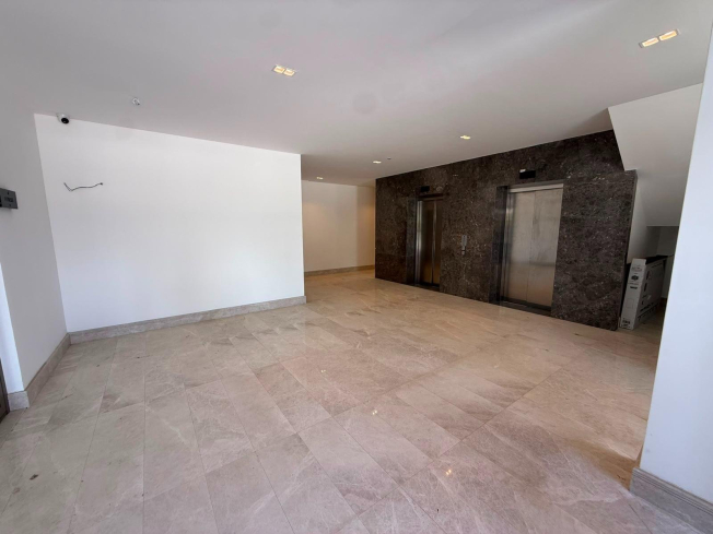 Penthouse — Kestel · R28-5614 — photo 30